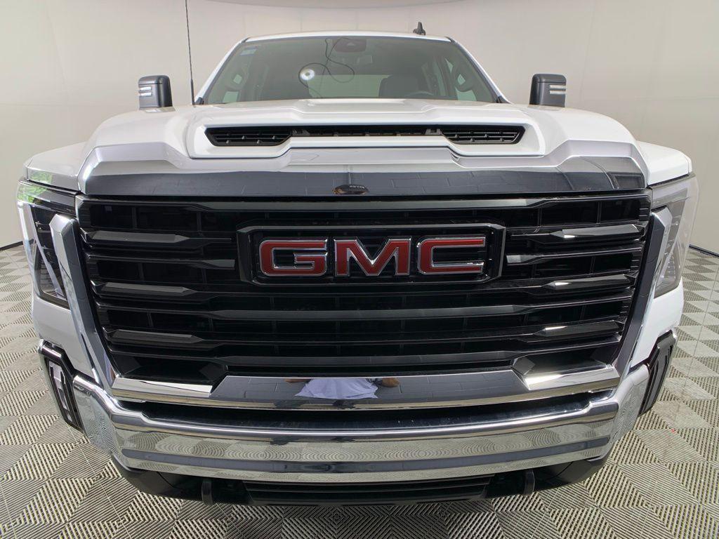 new 2024 GMC Sierra 2500 car, priced at $58,000