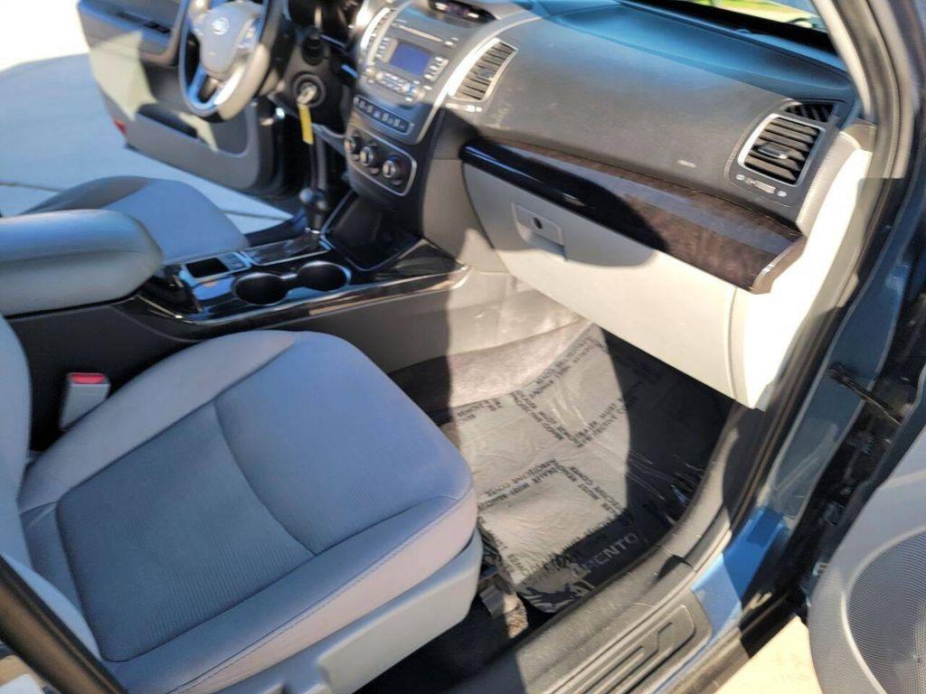 used 2014 Kia Sorento car, priced at $8,497