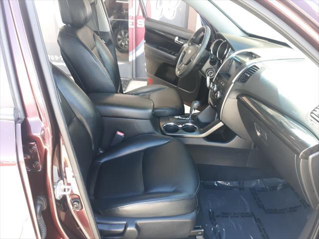 used 2013 Kia Sorento car, priced at $9,900