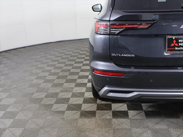 new 2025 Mitsubishi Outlander car, priced at $38,015
