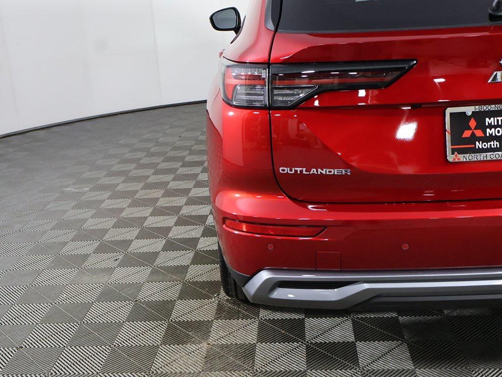 new 2025 Mitsubishi Outlander car, priced at $36,165