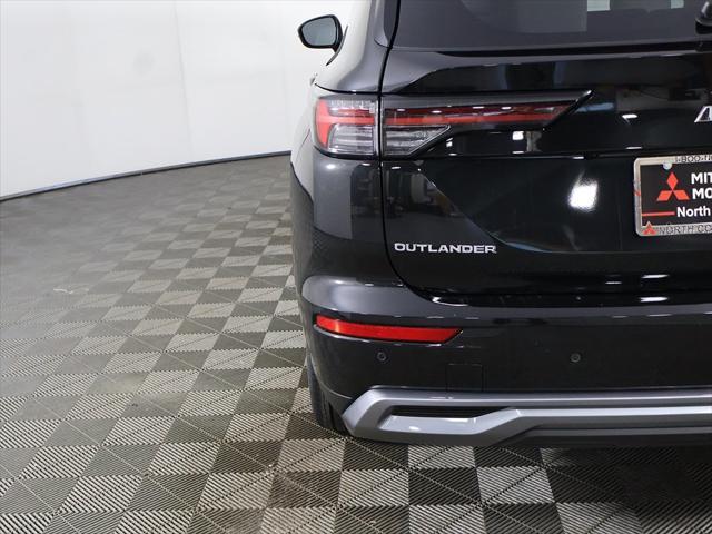 new 2025 Mitsubishi Outlander car, priced at $40,700