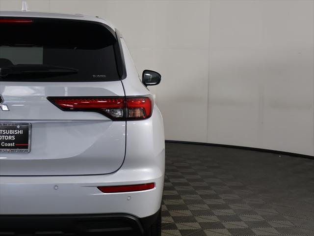 new 2024 Mitsubishi Outlander car, priced at $30,095