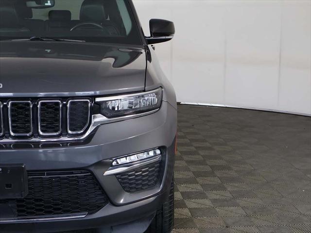 used 2022 Jeep Grand Cherokee car, priced at $25,999