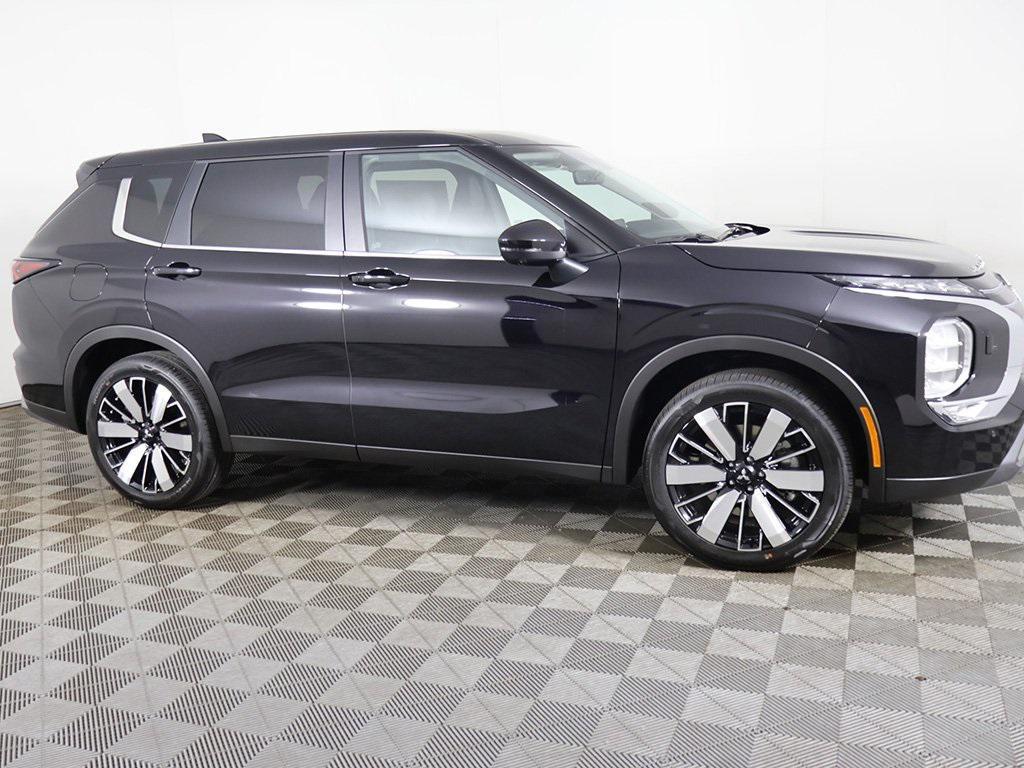 new 2025 Mitsubishi Outlander car, priced at $36,490