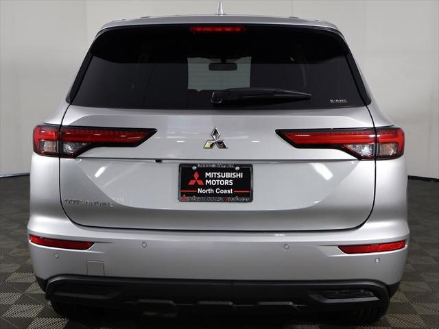 new 2024 Mitsubishi Outlander car, priced at $30,165