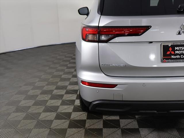 new 2024 Mitsubishi Outlander car, priced at $30,165