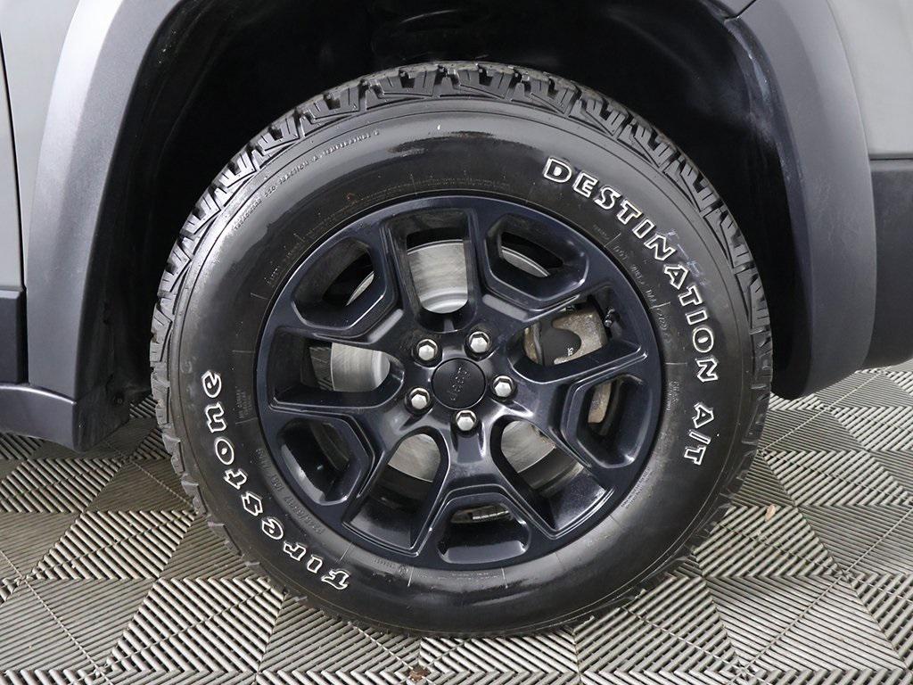 used 2022 Jeep Cherokee car, priced at $23,590
