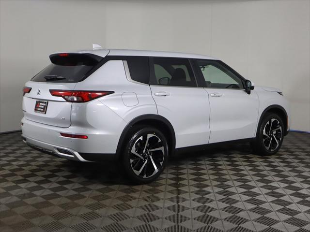 new 2024 Mitsubishi Outlander car, priced at $33,160