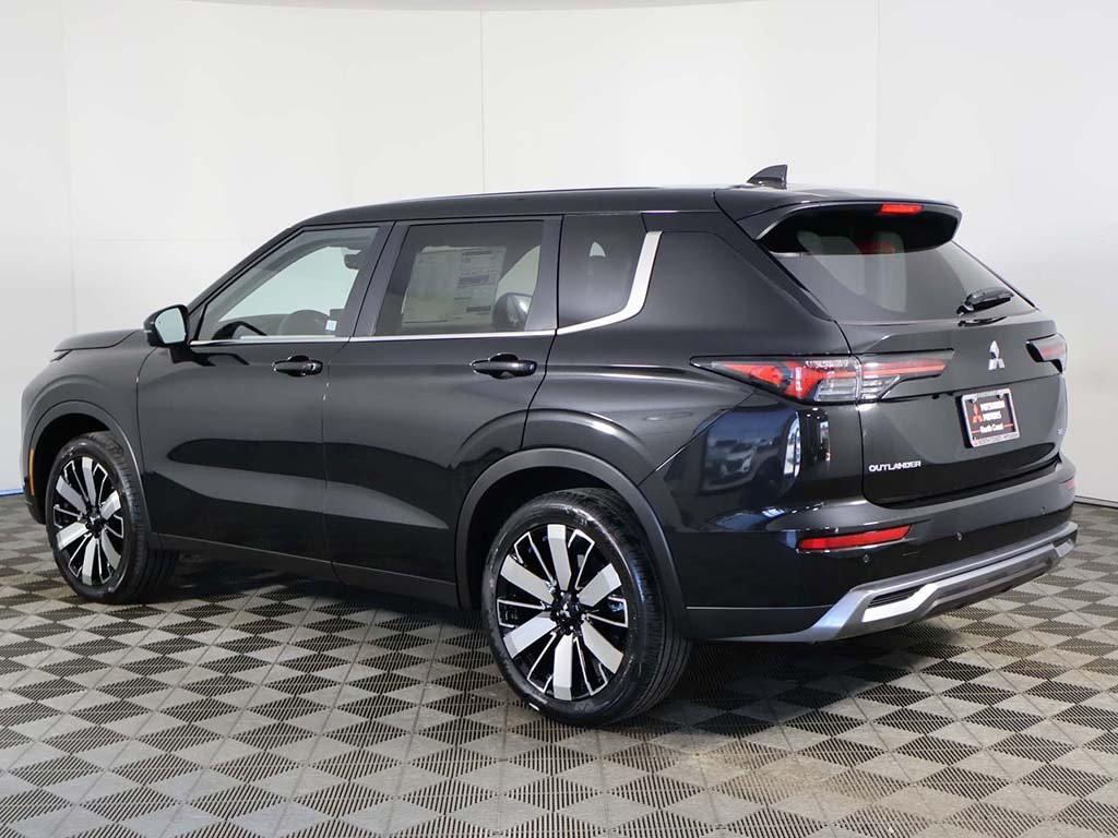 new 2025 Mitsubishi Outlander car, priced at $35,960