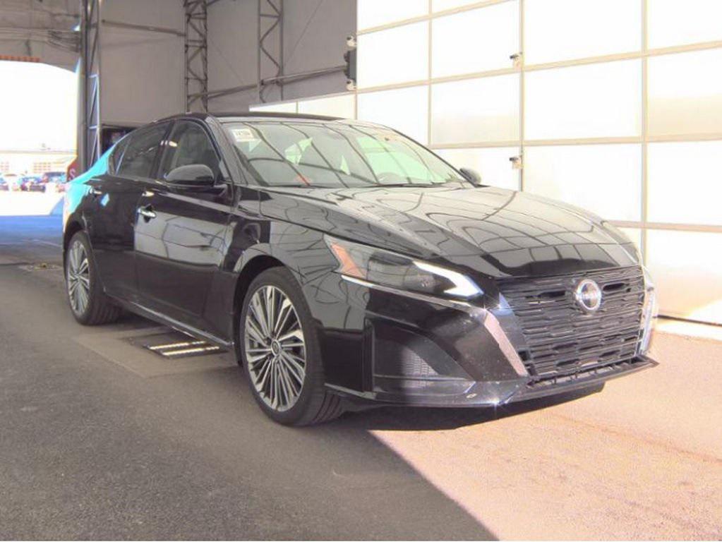 used 2023 Nissan Altima car, priced at $22,999