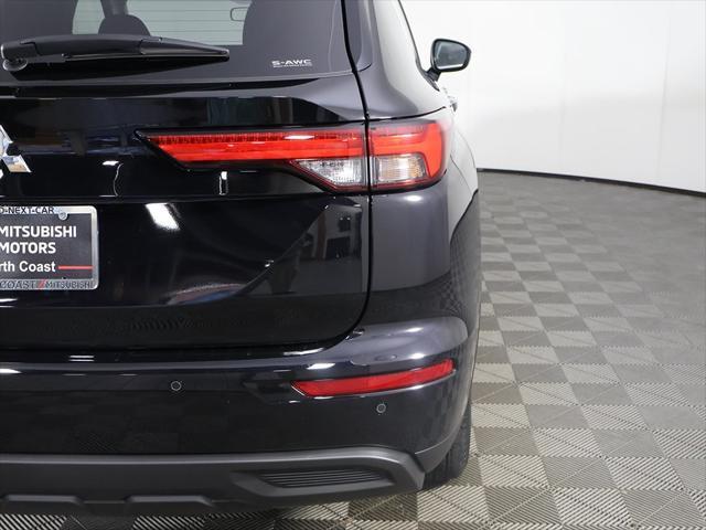 new 2024 Mitsubishi Outlander car, priced at $30,165