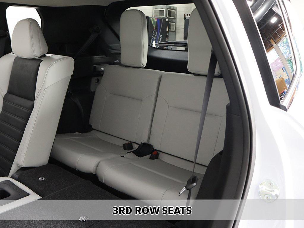 new 2025 Mitsubishi Outlander car, priced at $34,125