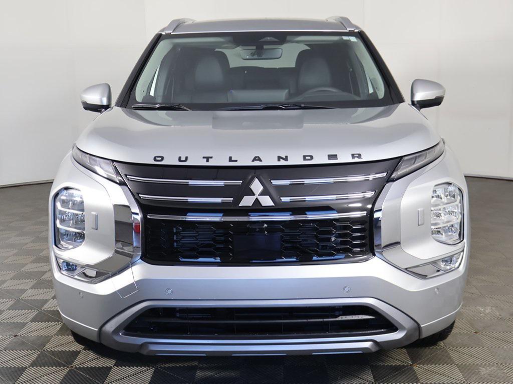 new 2025 Mitsubishi Outlander car, priced at $38,450
