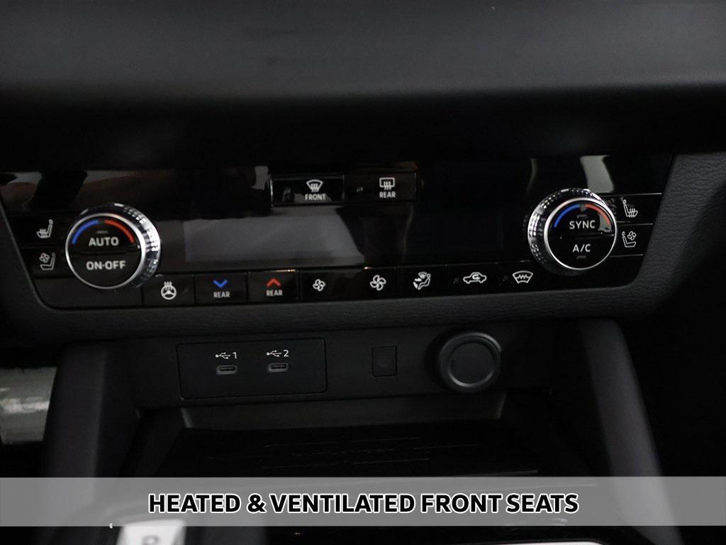 new 2025 Mitsubishi Outlander car, priced at $38,450