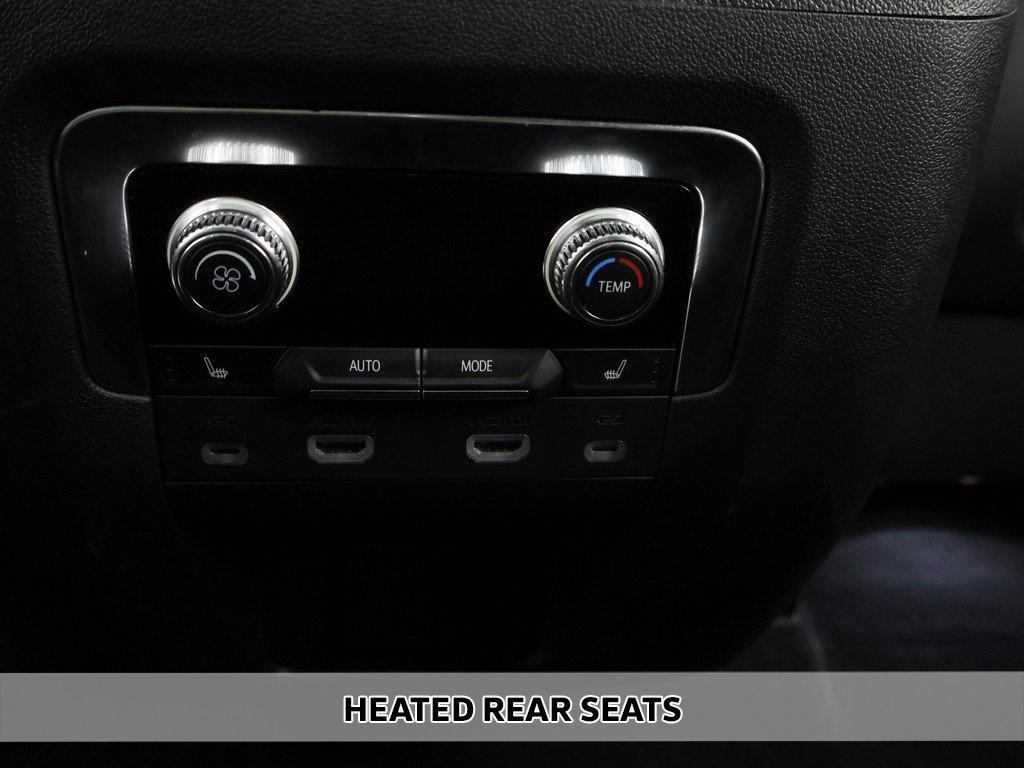 used 2023 GMC Yukon XL car, priced at $71,390