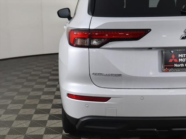 new 2024 Mitsubishi Outlander car, priced at $30,760