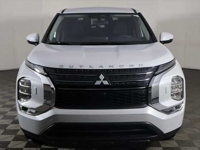 new 2024 Mitsubishi Outlander car, priced at $30,760