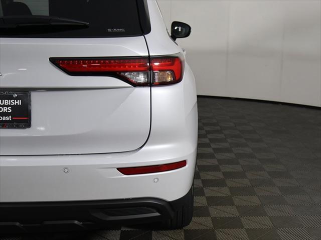 new 2024 Mitsubishi Outlander car, priced at $30,760