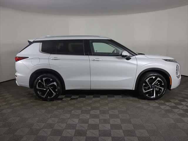 new 2024 Mitsubishi Outlander car, priced at $37,135