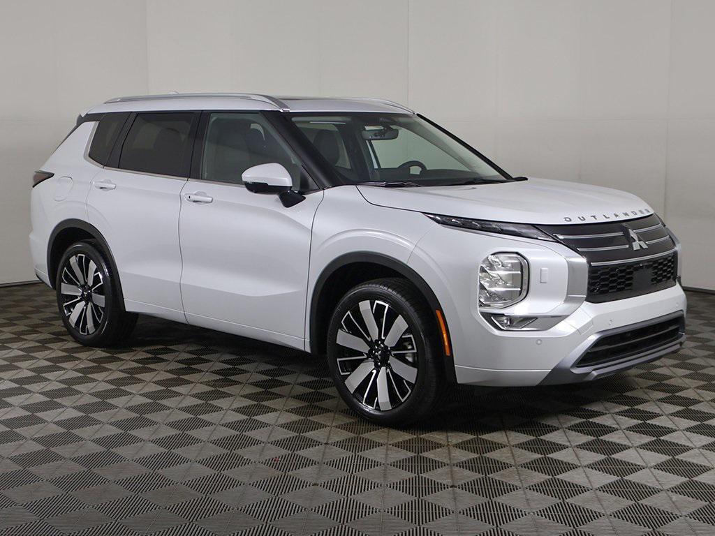 new 2025 Mitsubishi Outlander car, priced at $38,860