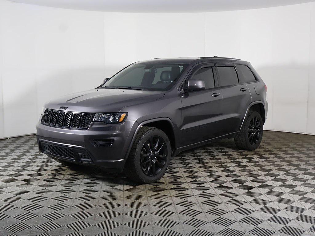 used 2017 Jeep Grand Cherokee car, priced at $13,773