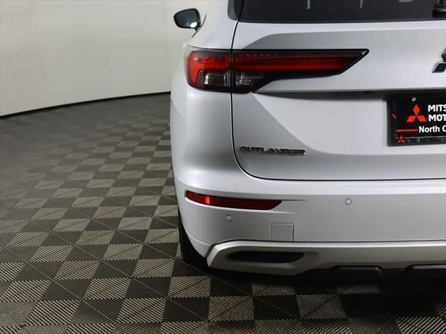 new 2024 Mitsubishi Outlander car