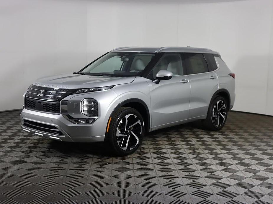 new 2024 Mitsubishi Outlander car, priced at $35,275