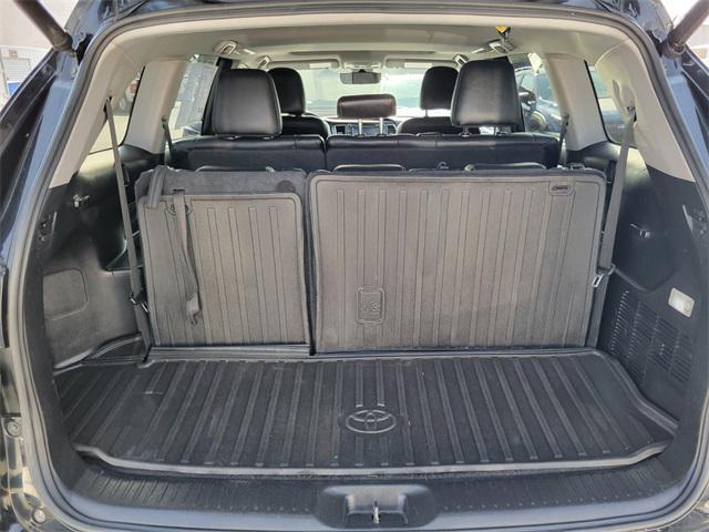 used 2017 Toyota Highlander car, priced at $21,390