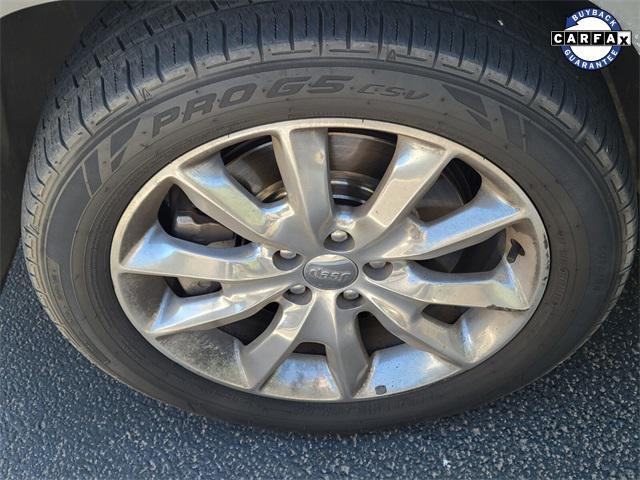 used 2015 Jeep Cherokee car, priced at $9,490