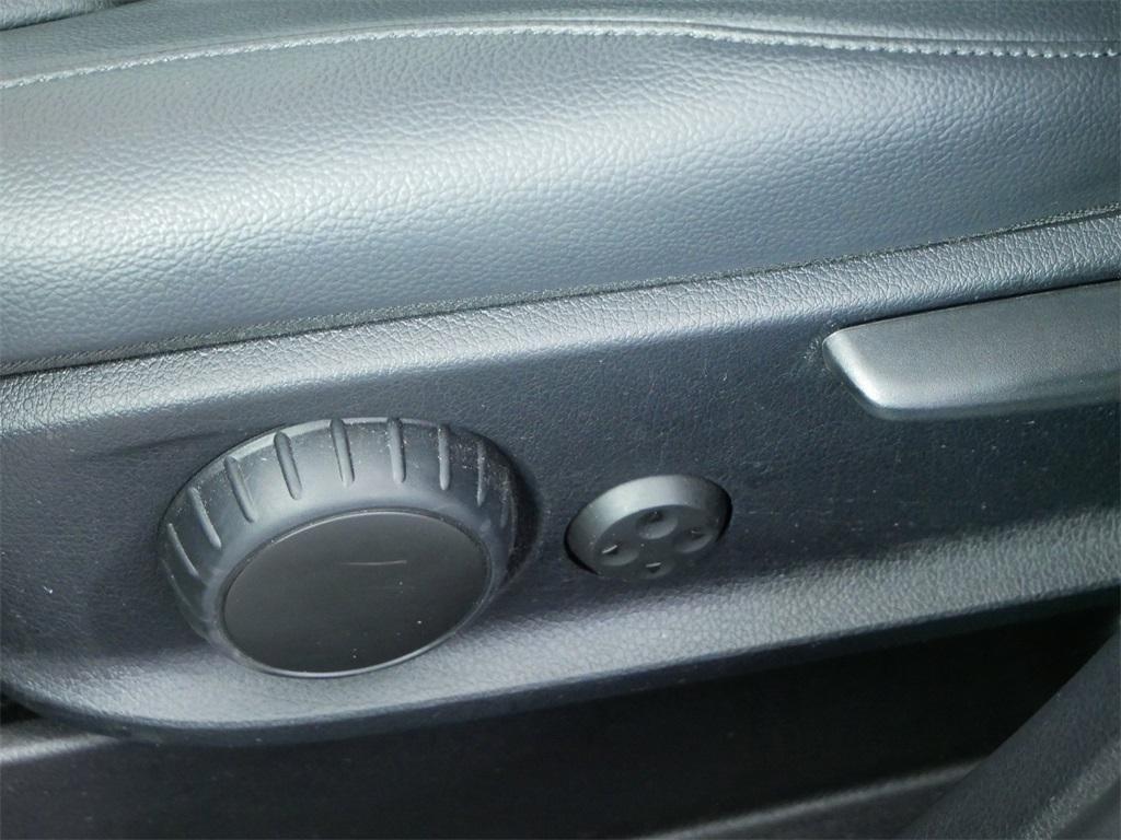 used 2022 Mercedes-Benz GLB 250 car, priced at $29,450
