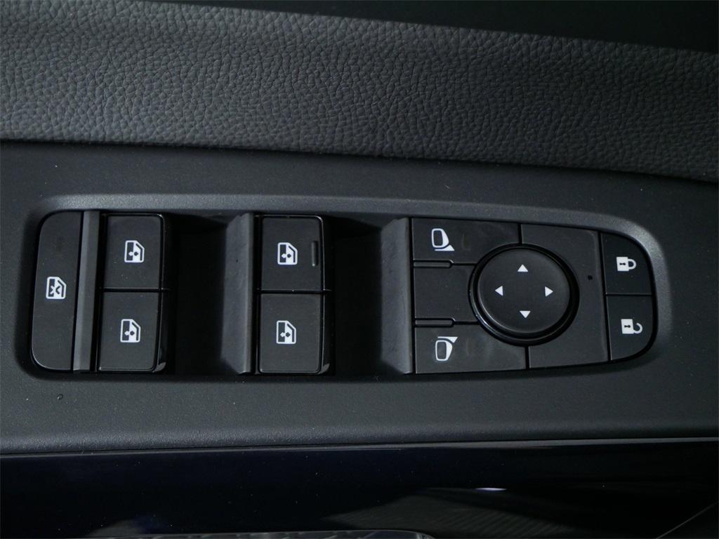 new 2025 Nissan Pathfinder car, priced at $42,865