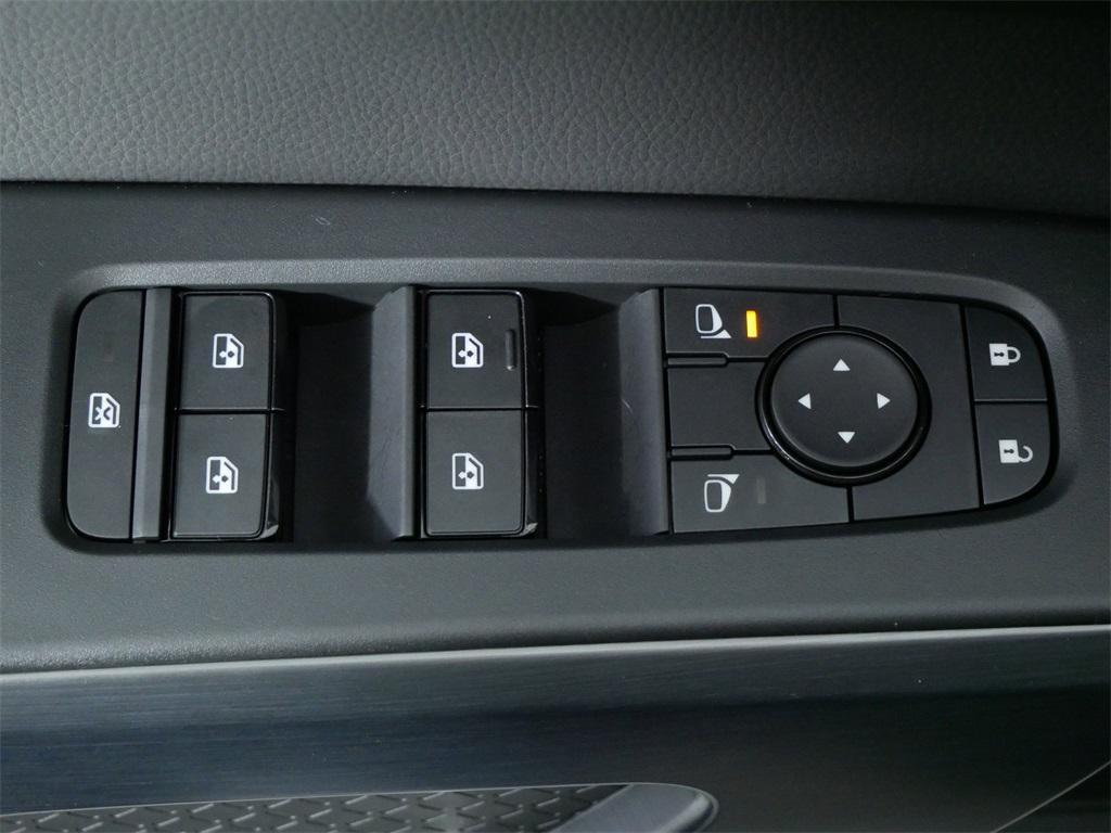 new 2025 Nissan Pathfinder car, priced at $45,317