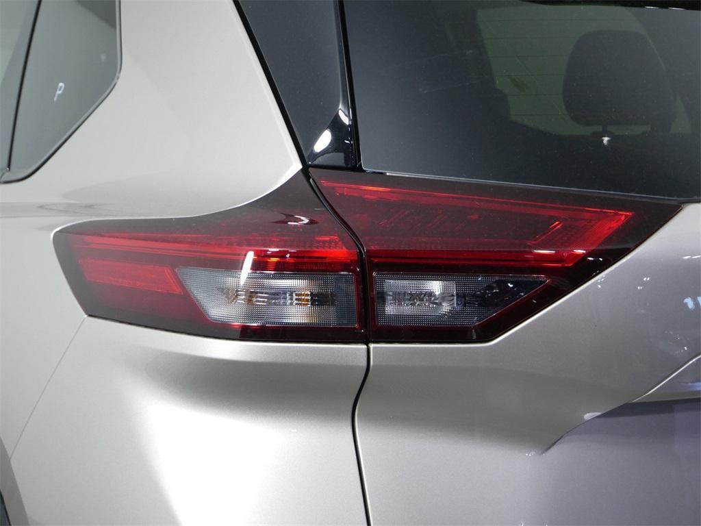 new 2025 Nissan Rogue car, priced at $43,250