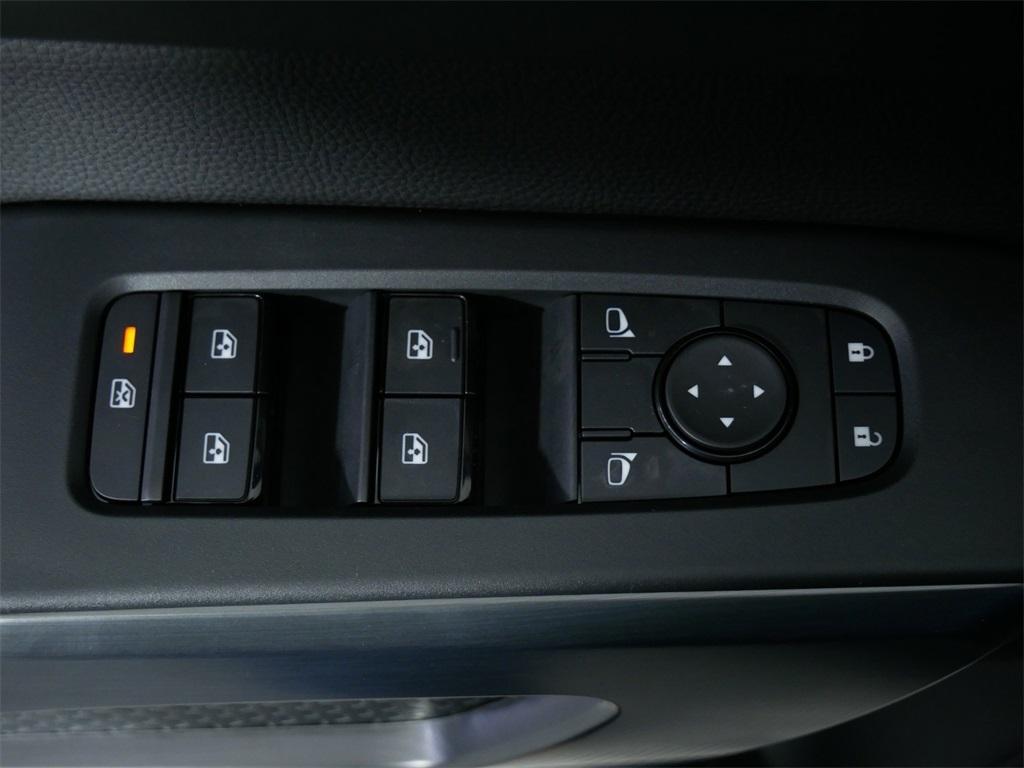 new 2025 Nissan Pathfinder car, priced at $39,652