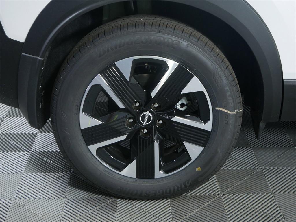 new 2025 Nissan Kicks car, priced at $27,315