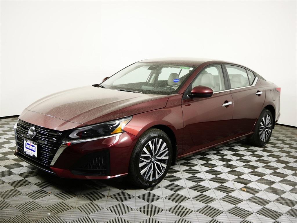 used 2023 Nissan Altima car, priced at $21,997