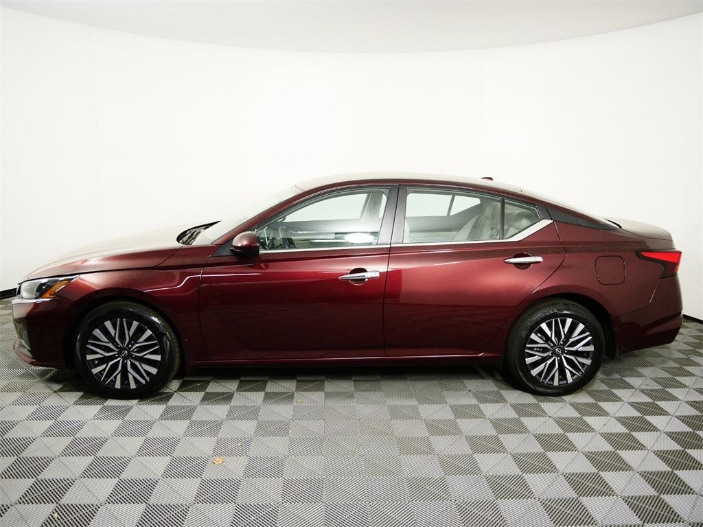 used 2023 Nissan Altima car, priced at $21,997