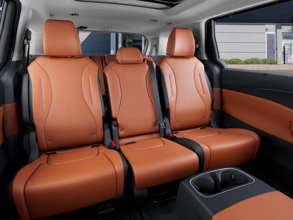 new 2026 Kia Carnival Hybrid car, priced at $53,069