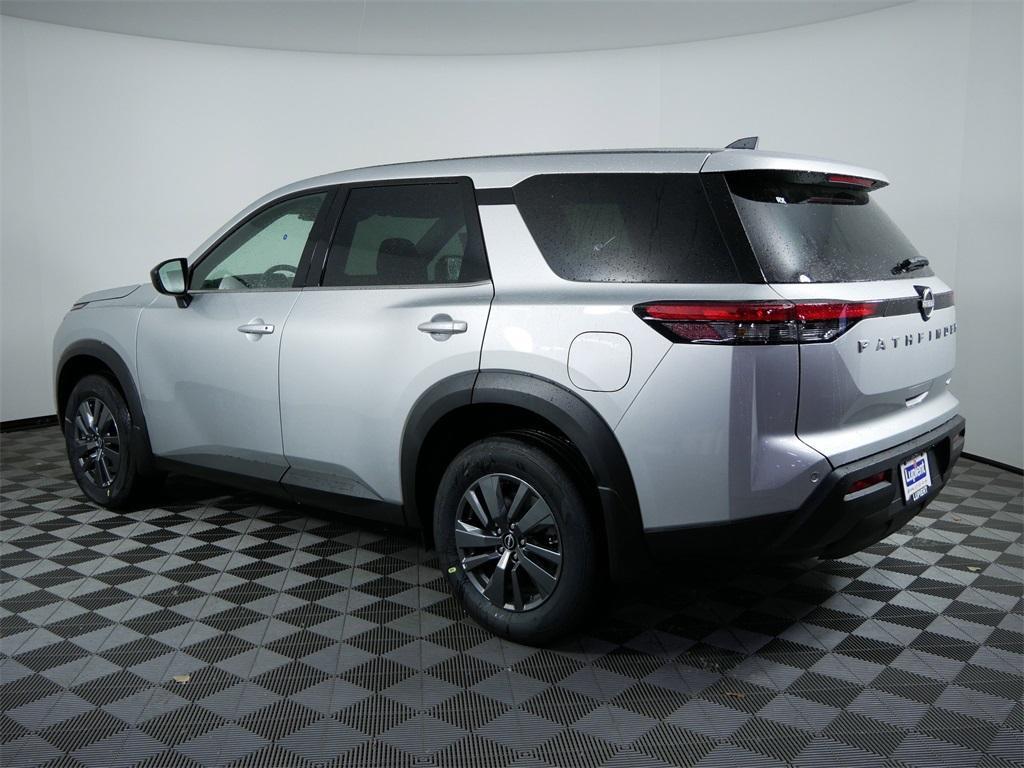 new 2025 Nissan Pathfinder car, priced at $39,450