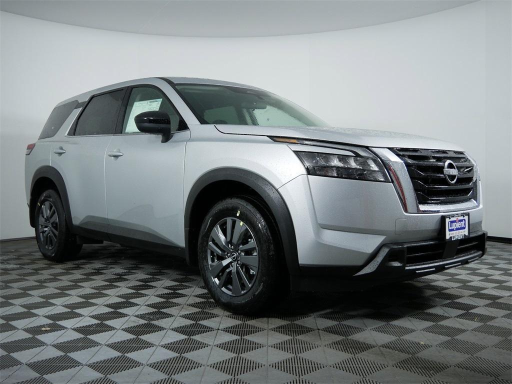 new 2025 Nissan Pathfinder car, priced at $39,450