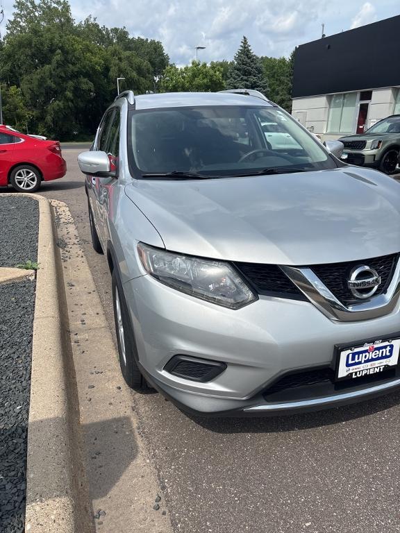 used 2015 Nissan Rogue car, priced at $10,999