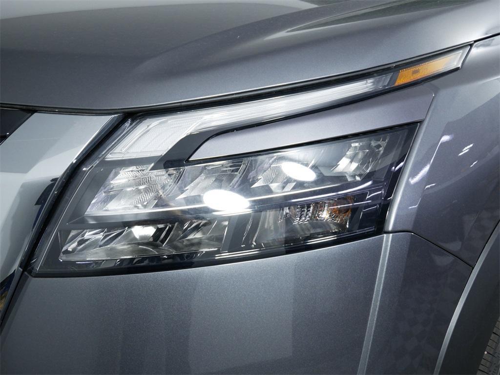 new 2025 Nissan Pathfinder car, priced at $50,985