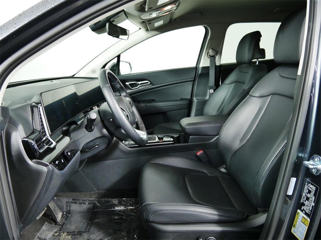used 2025 Kia Sportage car, priced at $29,998