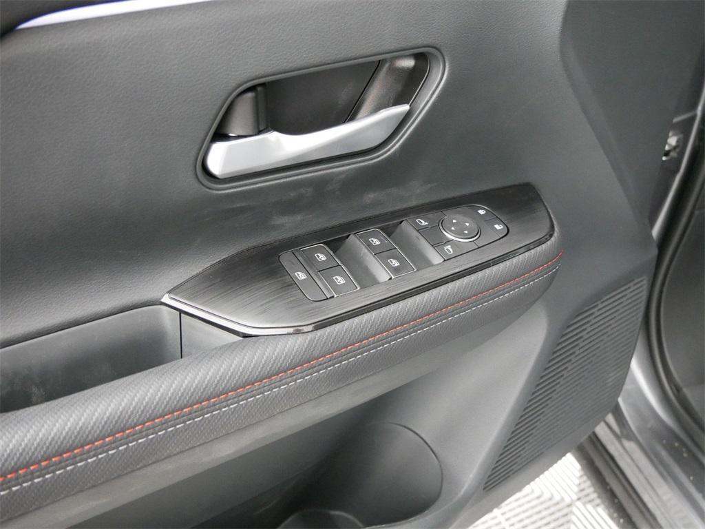 new 2025 Nissan Kicks car, priced at $29,058