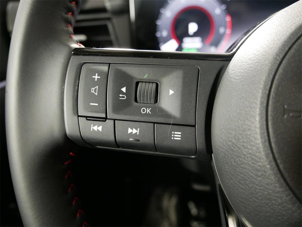 new 2025 Nissan Kicks car, priced at $29,058