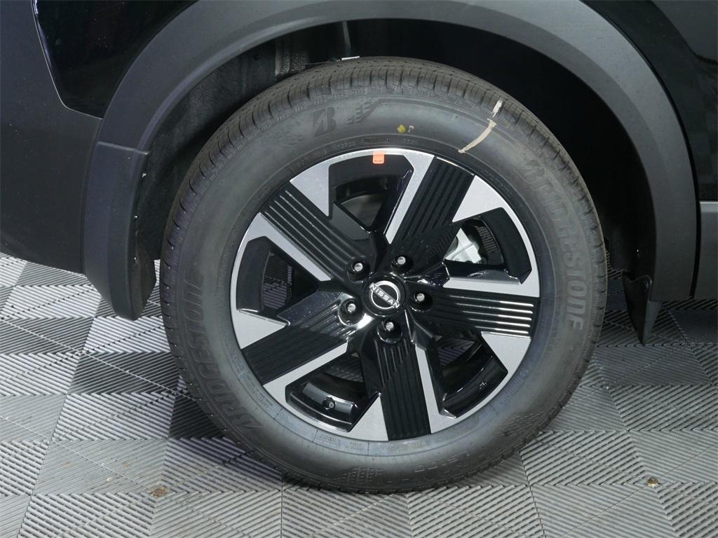 new 2025 Nissan Kicks car, priced at $25,477