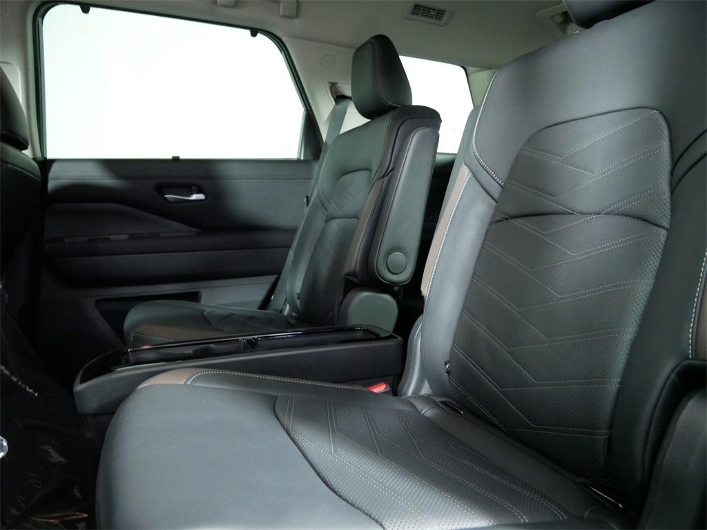 new 2025 Nissan Pathfinder car, priced at $52,945