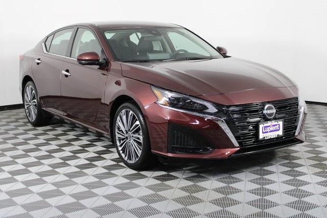 new 2024 Nissan Altima car, priced at $30,997