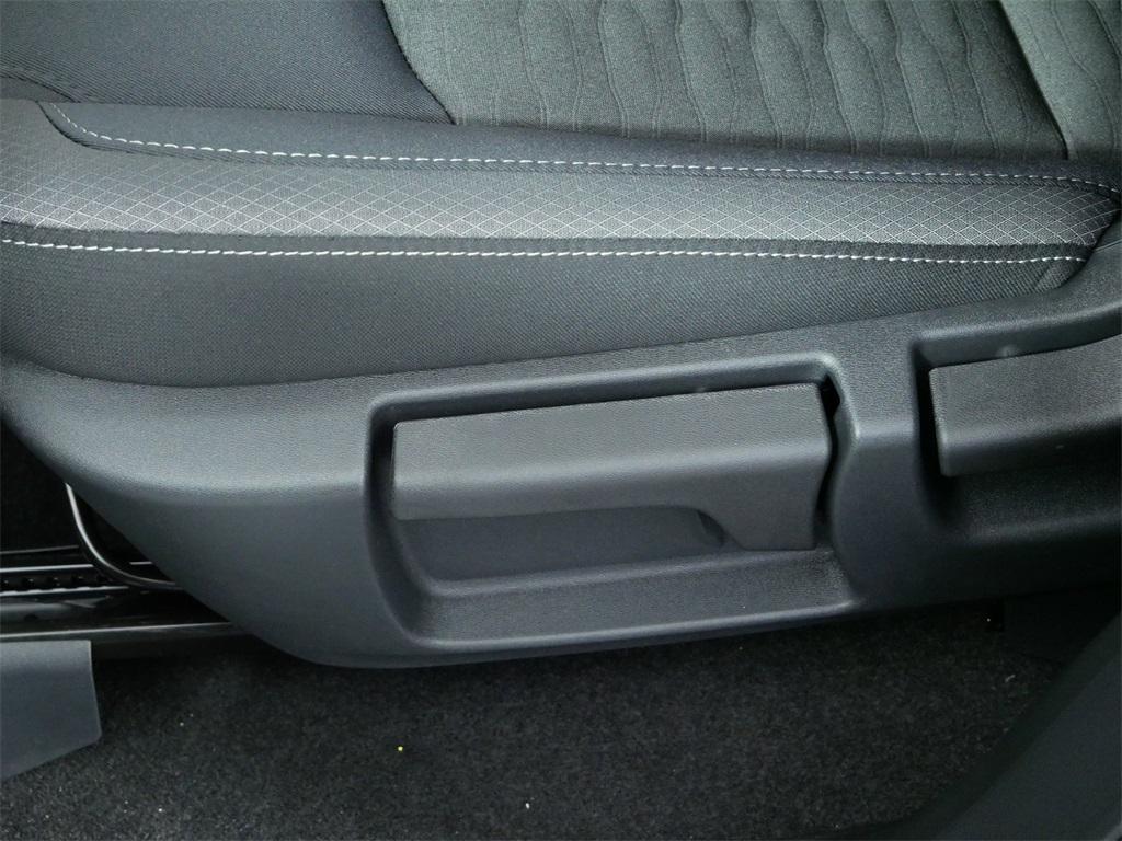 new 2025 Nissan Pathfinder car, priced at $39,383